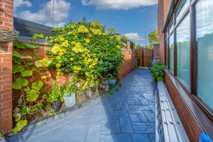 GARDEN- click for photo gallery